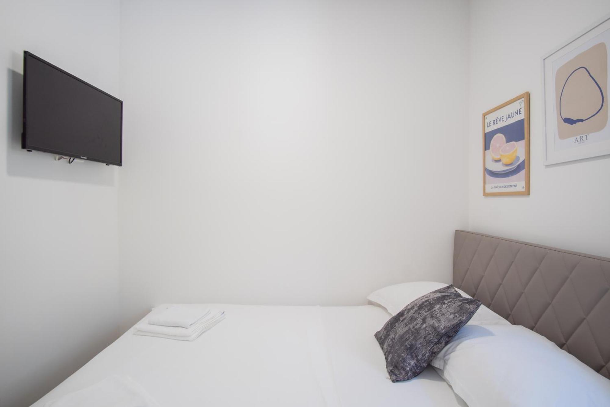 Apartment Providenca - Beachfront *
